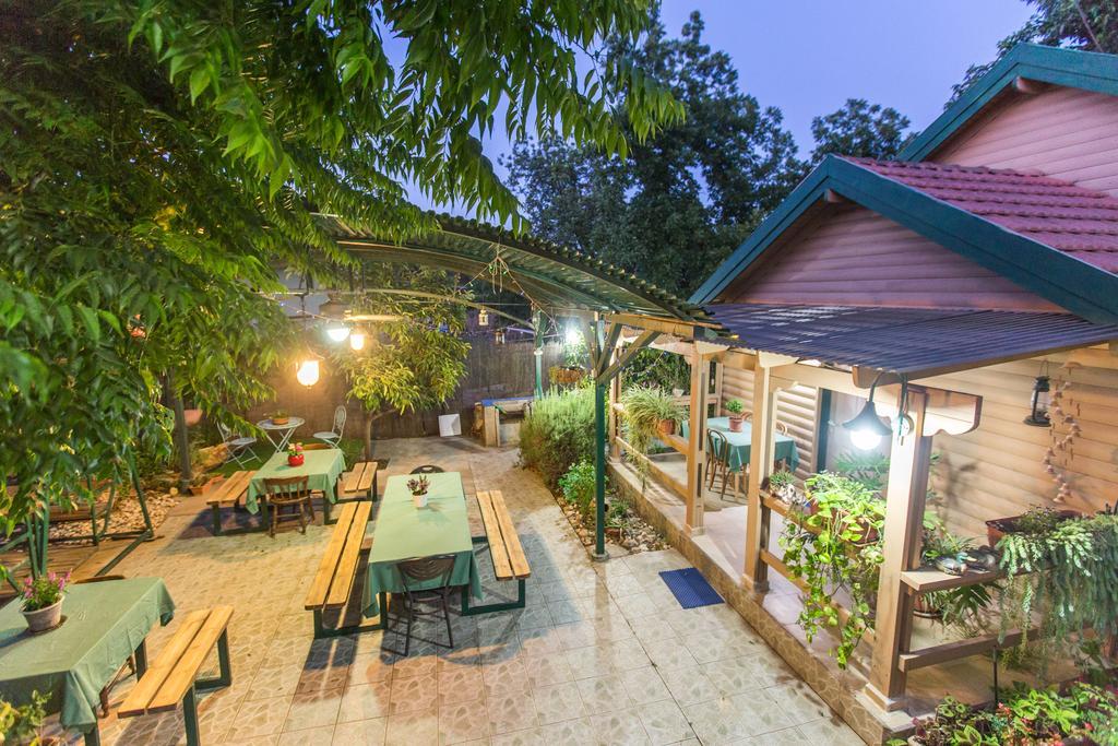 Leyad Hashmura Lodging Yesod Hamaala Eksteriør bilde